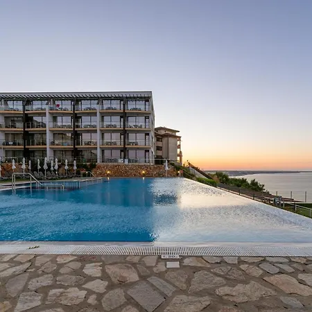 Topola Skies & Aquapark 4*