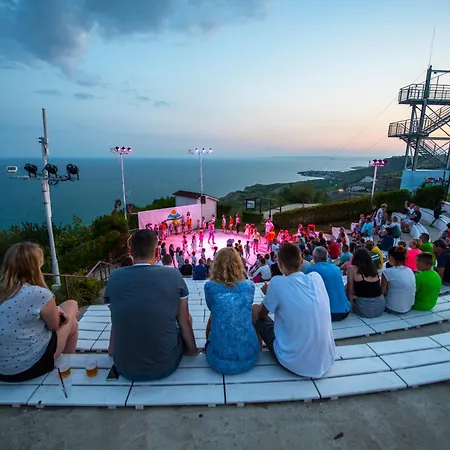 Topola Skies & Aquapark 4* كافارنا