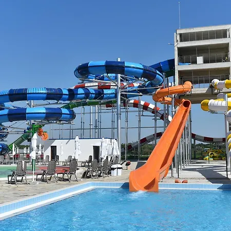 אתר נופש Topola Skies & Aquapark